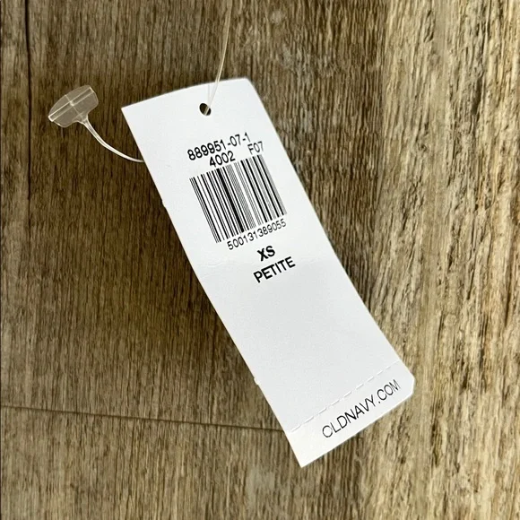 Old Navy | Snug Crop Tank Top - Picture 4 of 7